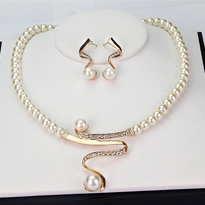 Levoire | Chaîne De Perles Naturelle + Ensemble De Boucles D'Oreilles En Or