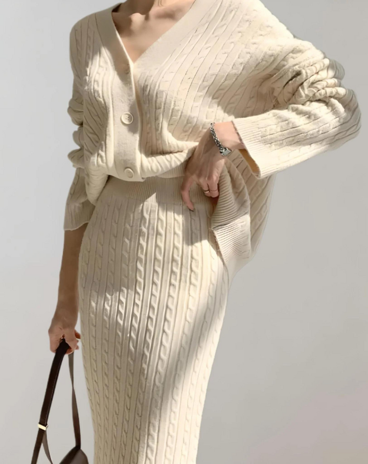 Levoire | Ensemble Deux Pièces Pour Femmes Avec Une Patte De Boutonnage Beige