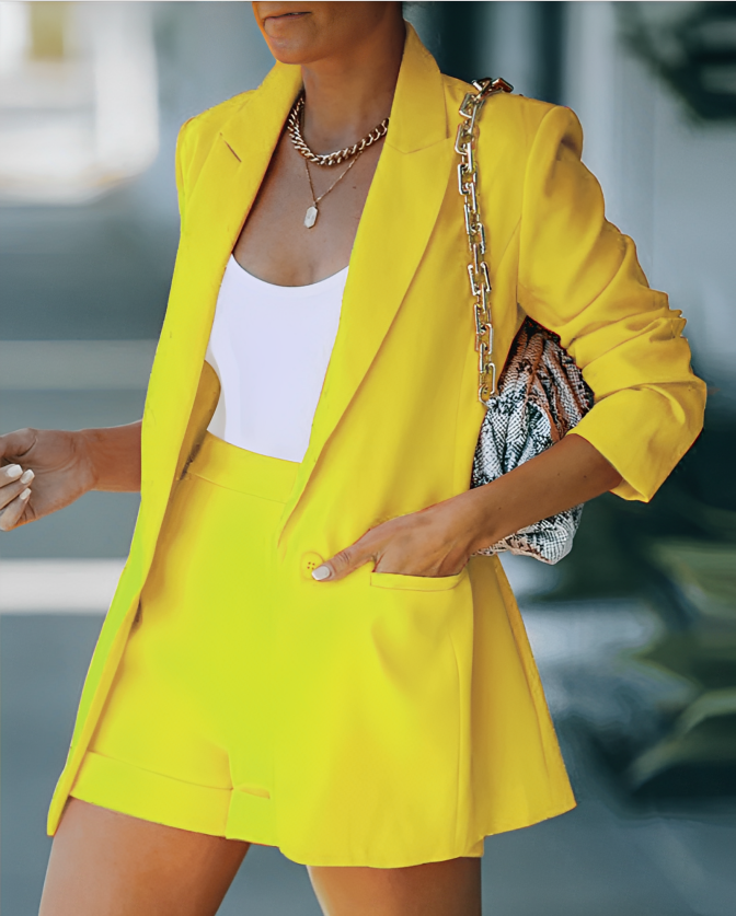 Levoire | Veste Élégante Pour Femmes Avec Blazer Et Shorts Assortis Jaune
