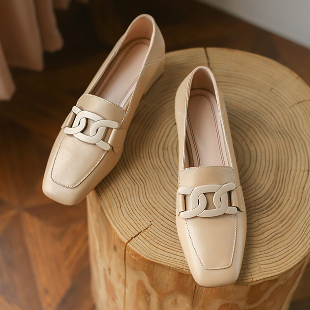 Levoire | Comfortable Shoes With A Medium Heel And Arch Support Sole