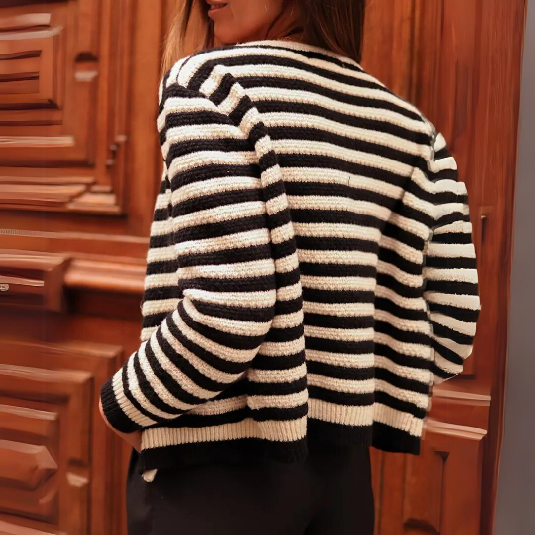 Levoire | Pull Féminin Rayé Élégant