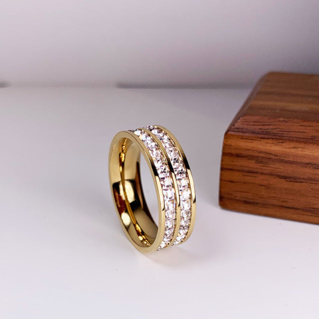 Levoire | Anneau En Zircon Cubique Encastré Élégant Or Or