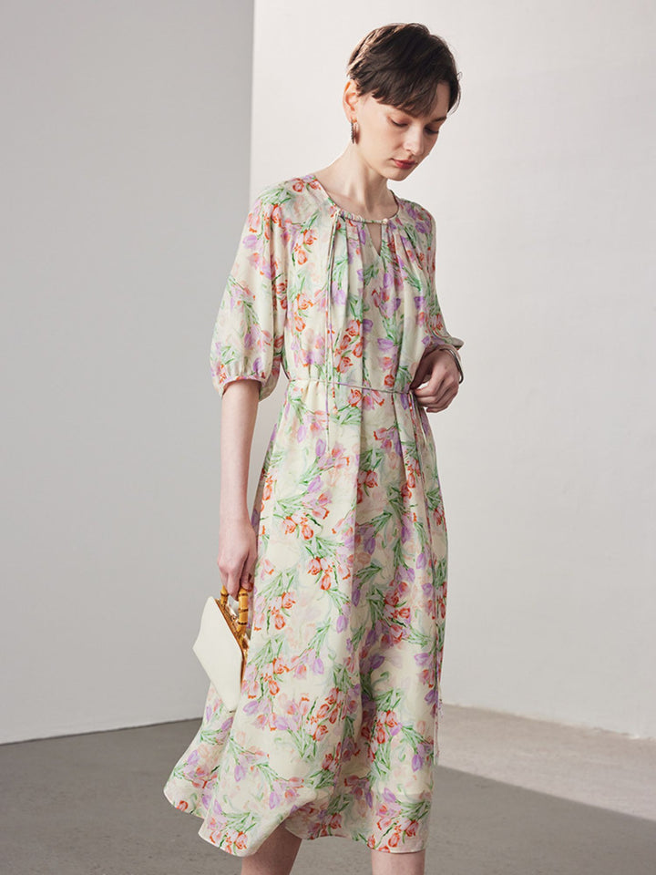 Robe en Soie Fleurie avec Manches Raglan