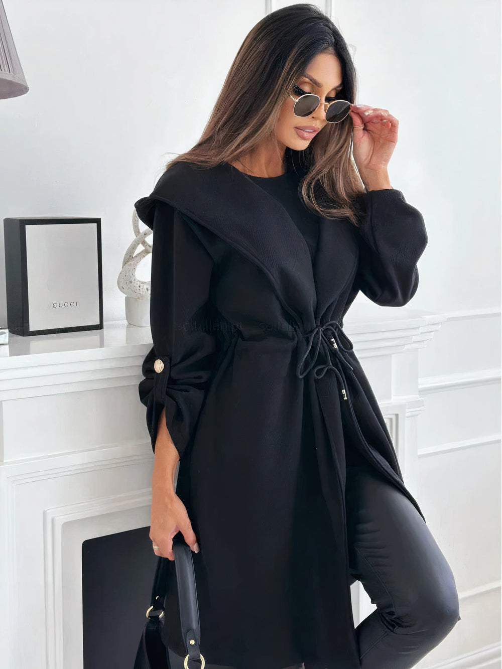 Levoire | Longue Cardigan Pour Femmes Avec Grande Capuche Et Ceinture Ajustable Noir