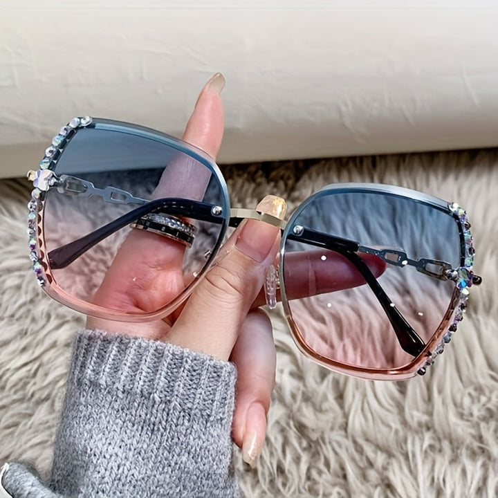 Levoire | Lunettes De Soleil Sans Contour Ornées De Cristaux Dégradés Pour Femmes Bleu Rose