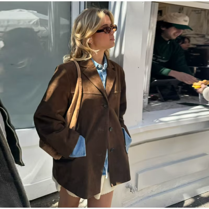 Levoire | Blazer En Cuir Suédé Surdimensionné Intemporel Pour Un Look Élégant