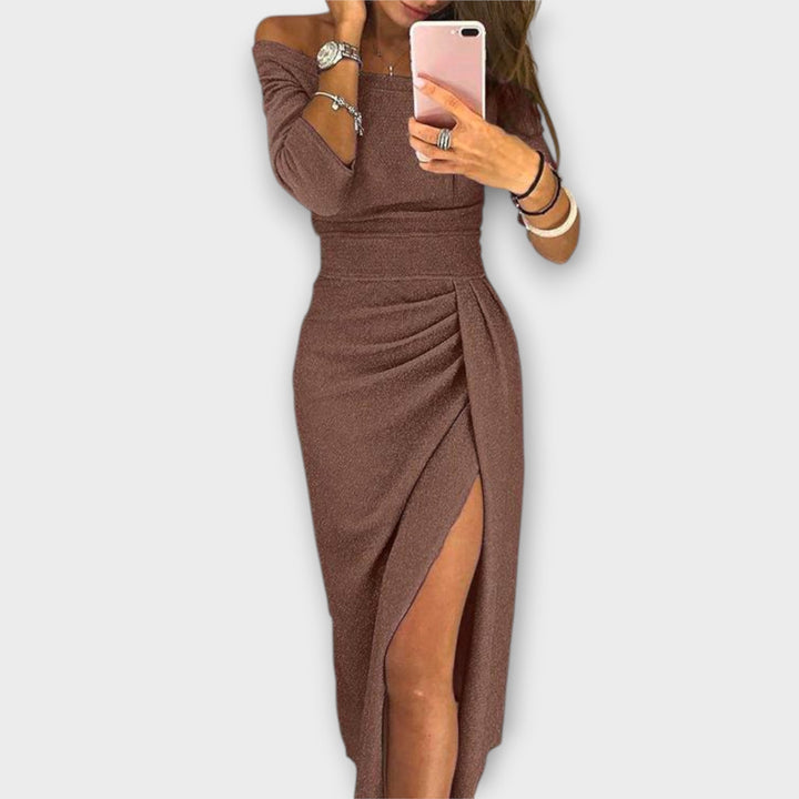 Levoire | Robe Élégante À Épaules Dénudées Marron
