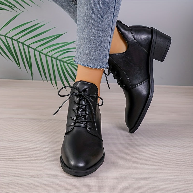 Levoire | Bottes Unies Élégantes Avec Lacets Et Talons