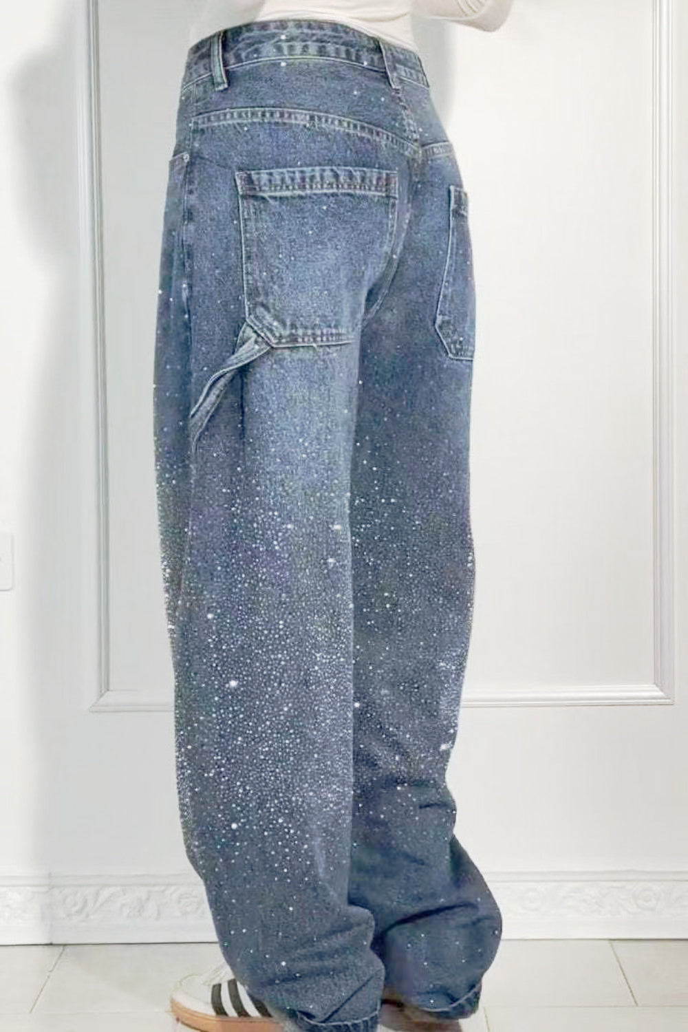 Levoire | Jean Pour Femmes Lavé Avec Des Détails En Strass Dans Une Coupe Large