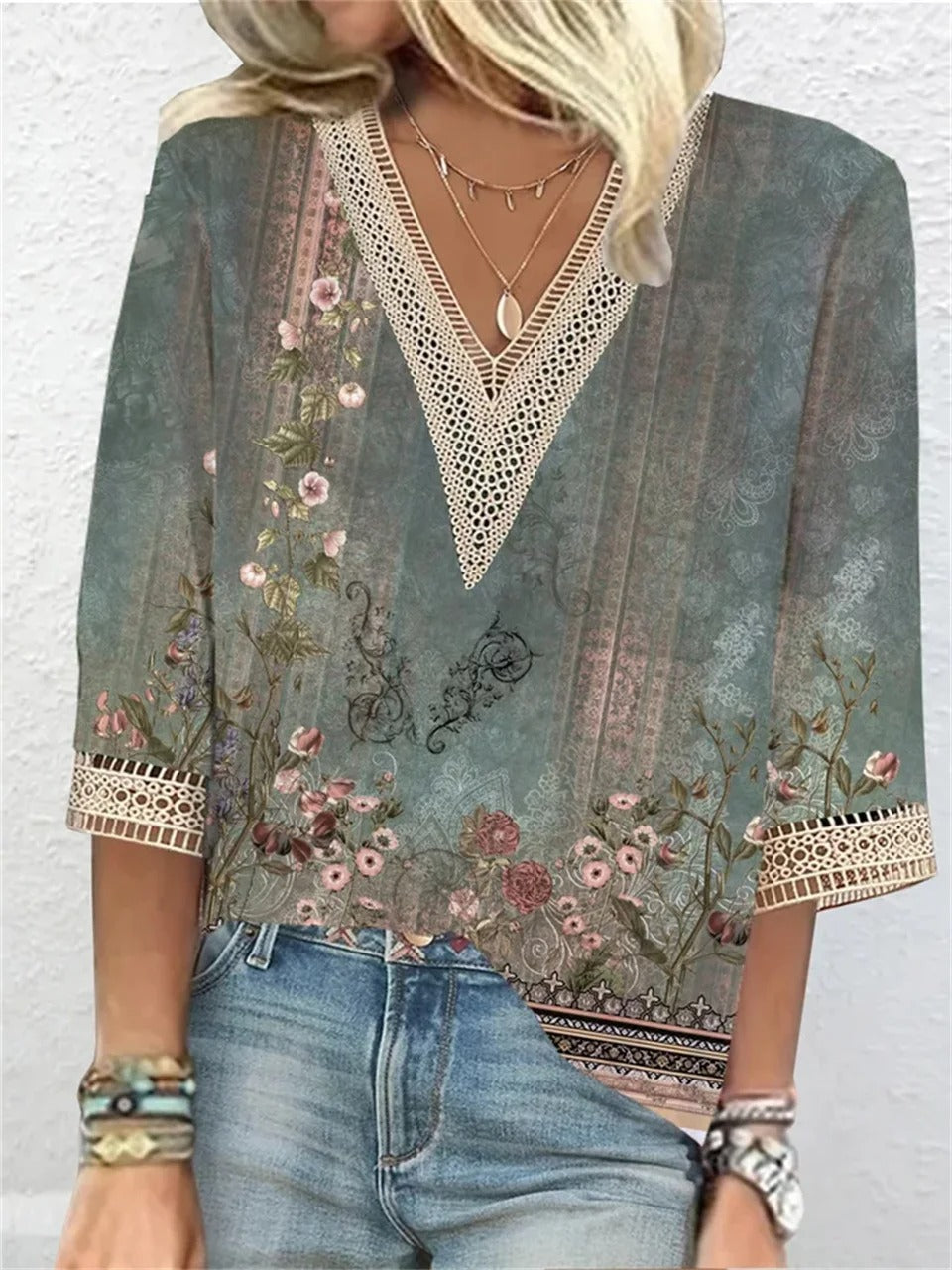 Levoire | Boho Chic V Décolleté Blouse D'Été
