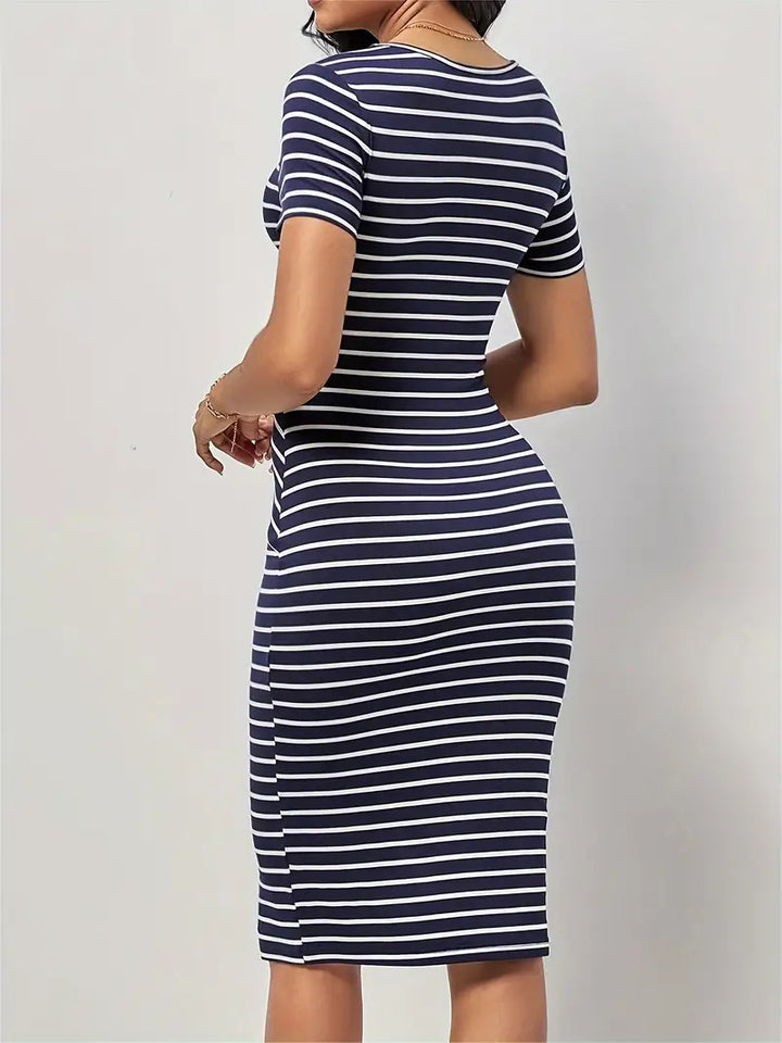 Levoire | Robe À Manches Courtes Avec Imprimé Rayé