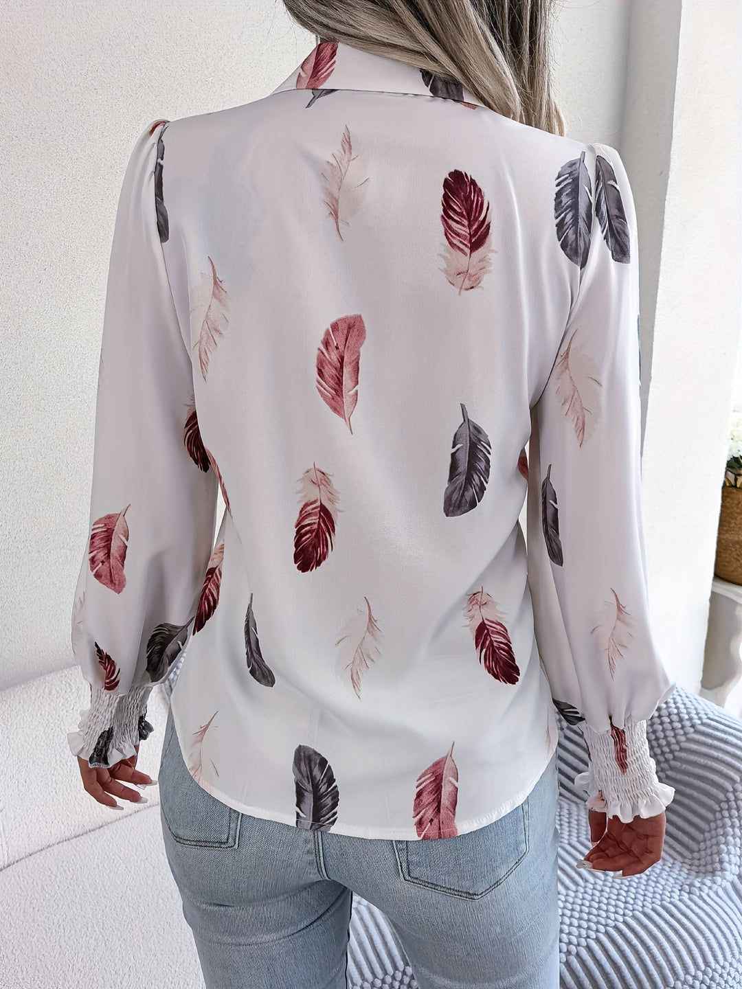 Levoire | Rennot-T-Shirts With Feather Patterns And Short Sleeves