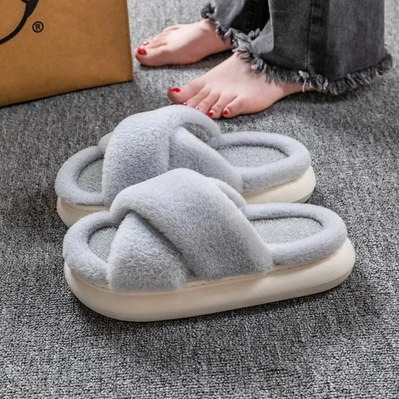 Levoire | Sandales Fuzzy pour femmes avec un talon Gris