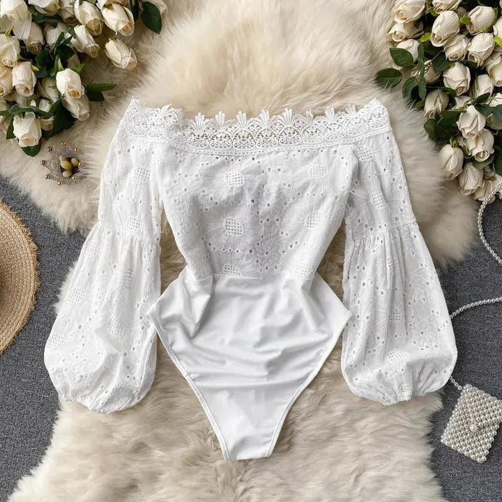Levoire | Body avec de légers détails en dentelle et décolleté en V Blanc Une taille