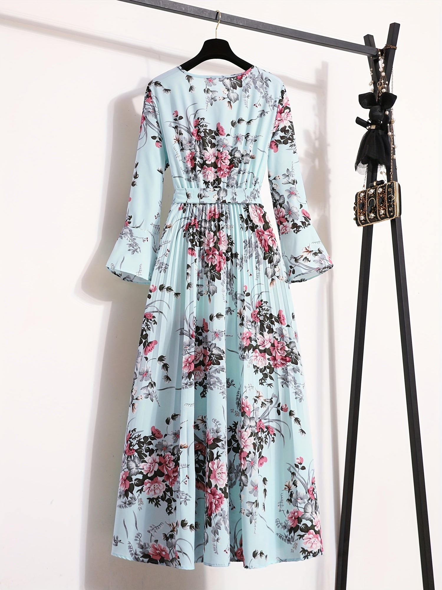 Levoire | Robe Maxi À Motifs Floraux Et À Manches Longues
