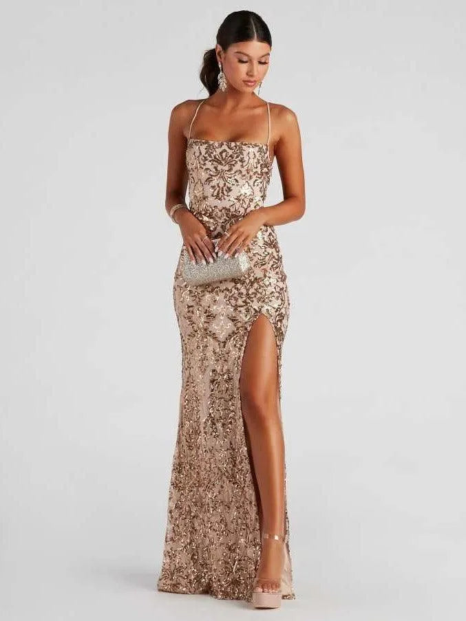 Levoire | Robe de soirée avec des paillettes et un large décolleté Or