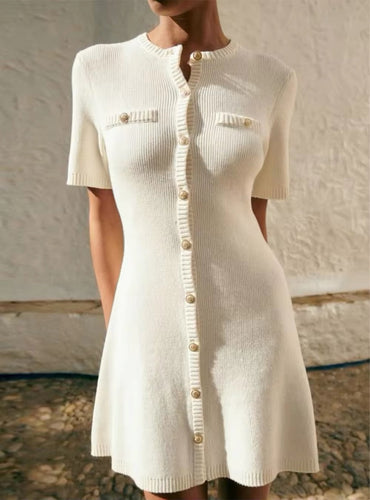 Levoire | Robe En Tricot Élégante Avec Patte De Boutonnage