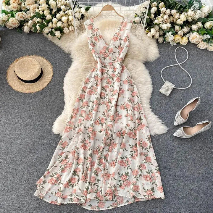 Levoire | Robe longue en sifon à fleurs avec décolleté en V Abricot Une taille