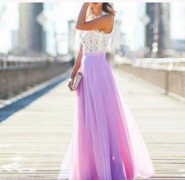 Robes maxi pour femmes avec un haut en dentelle florale et une jupe fluide Levoire