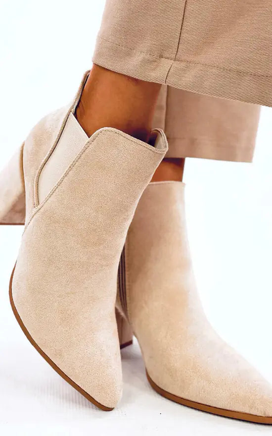 Levoire | Bottes À Talons Beiges Pour Des Jours Stylish