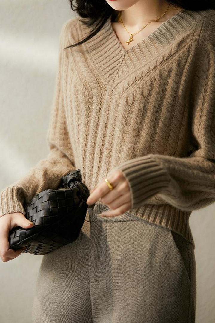 Levoire | Pull En Tricot Avec Décolleté Femmes