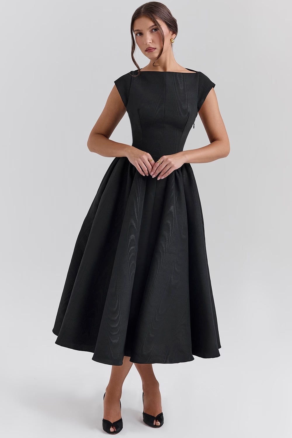 Levoire | Élégante Robe Intemporelle Pour Des Moments Spéciaux