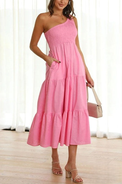 Levoire | Robe midi asymétrique à épaules dénudées et poches Rose