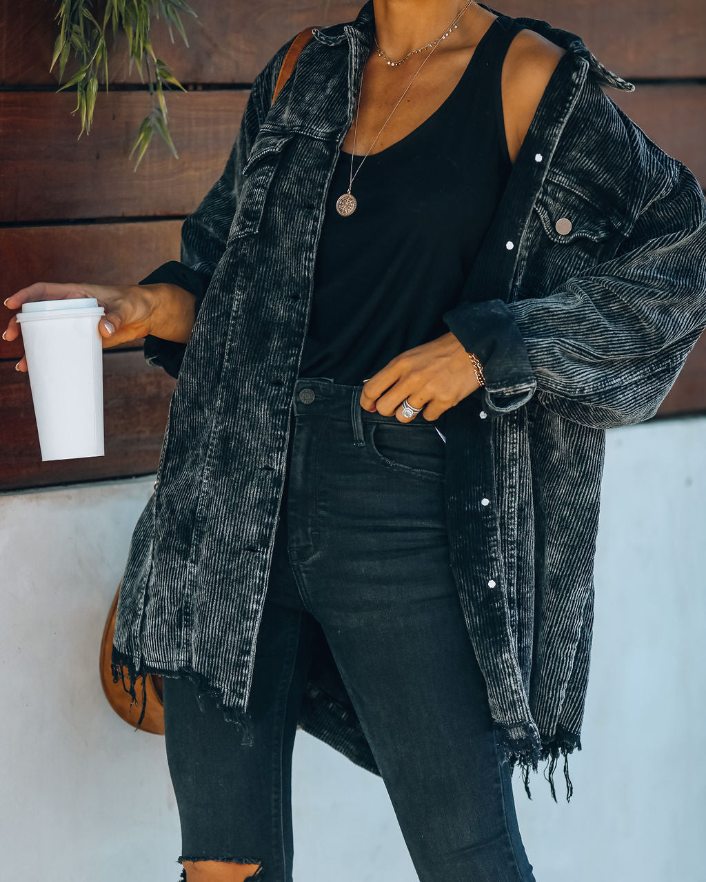 Levoire | Chemise En Velours Côtelé Pour Femmes Look Usé Et Fermeture À Nouer
