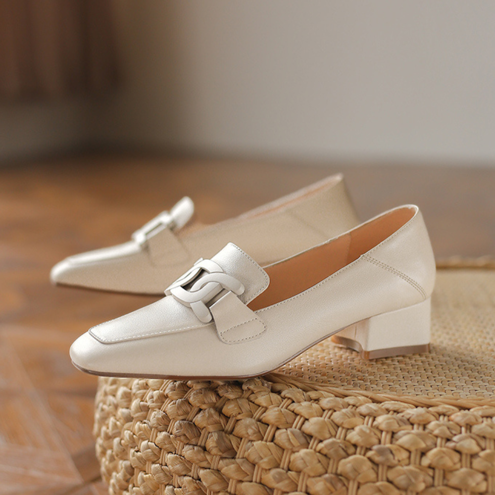 Levoire | Comfortable Shoes With A Medium Heel And Arch Support Sole