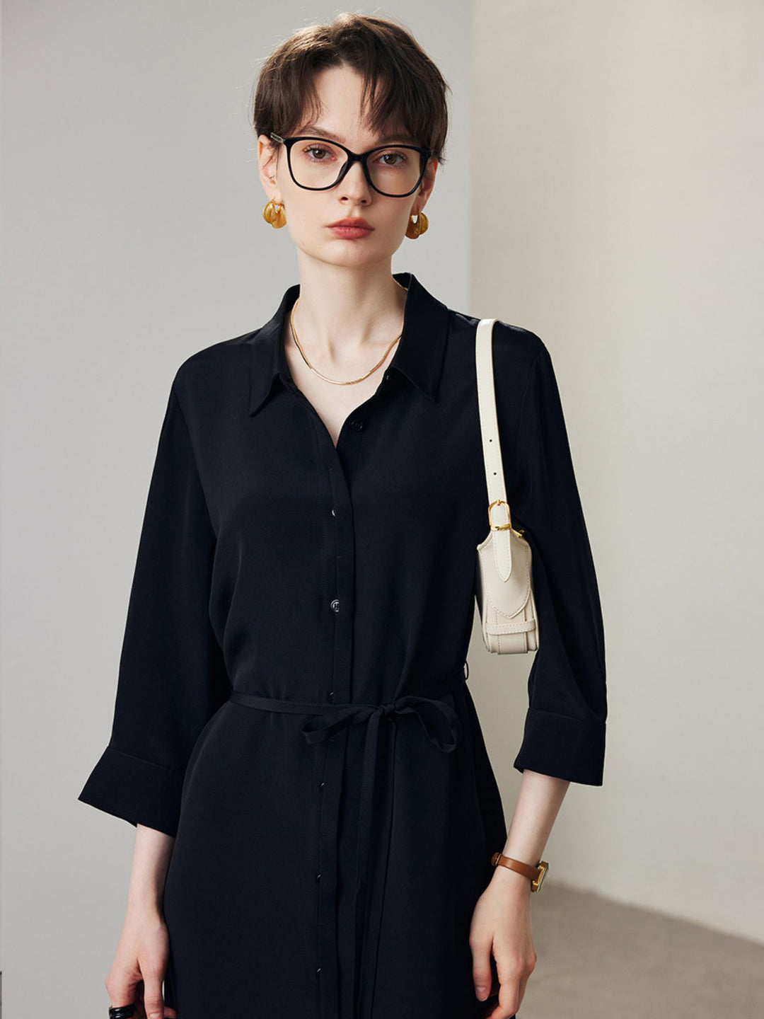 Robe Chemise en Soie Ceinturée