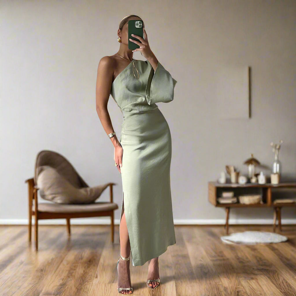 Levoire | Robe Midi Avec Manches Longues Et Design D'Épaule Asymétrique