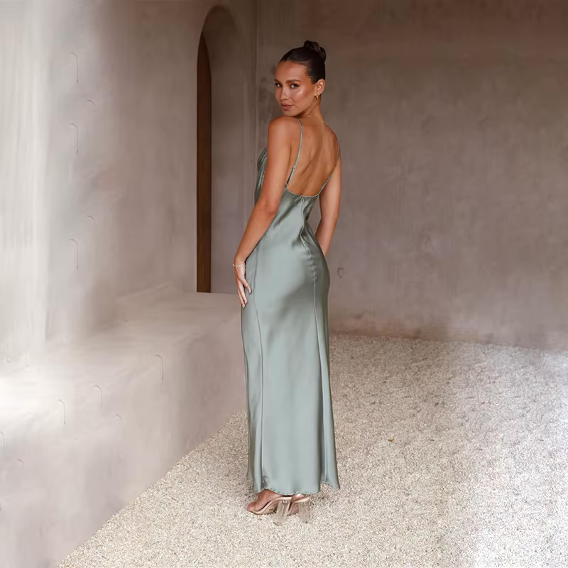 Levoire | Robe Dos Nu Satinée Élégante