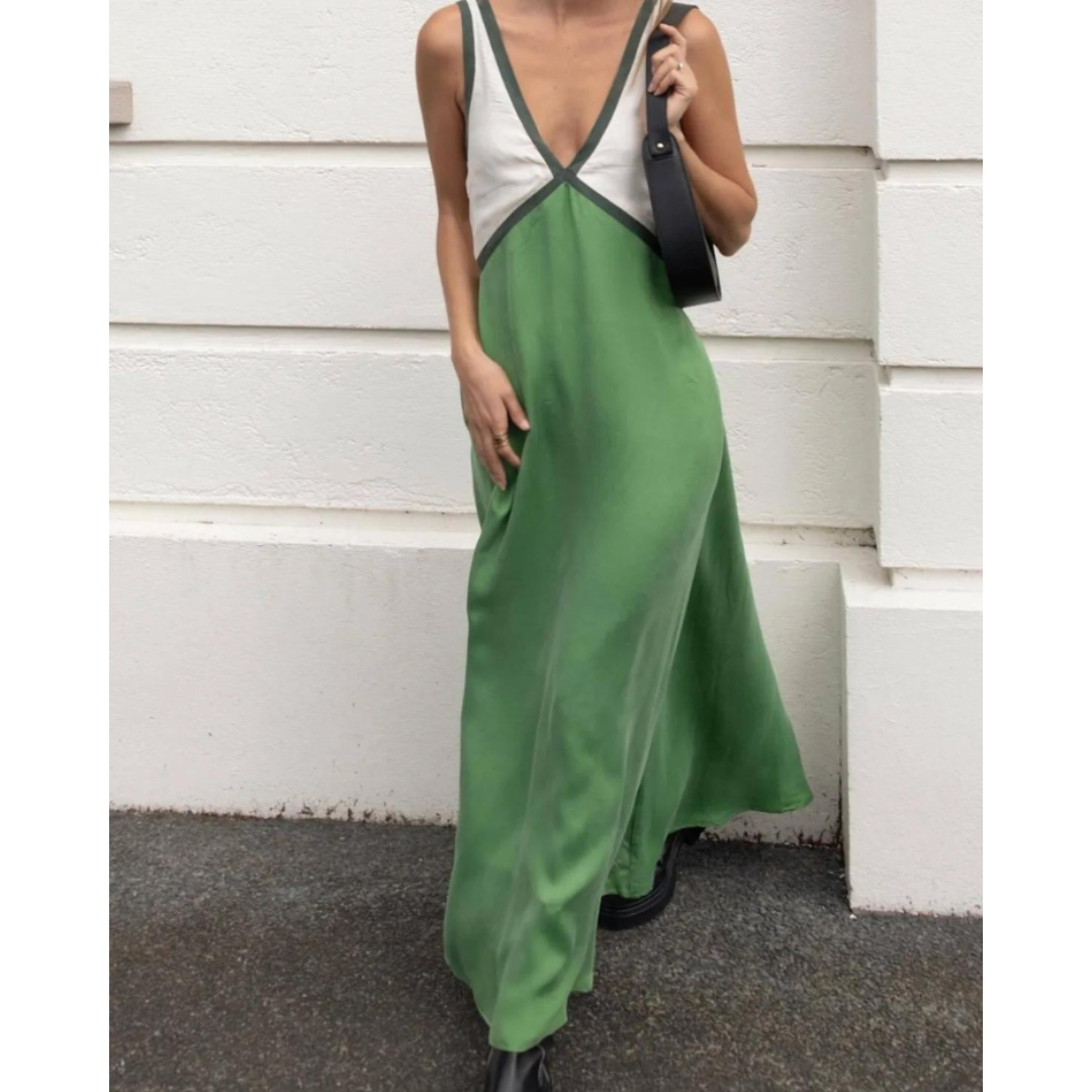 Levoire | Robe Élégante Avec Décolleté En V Légumes