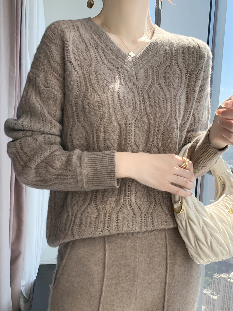Levoire | Pull élégant en V en tricot à câble pour femmes Braun
