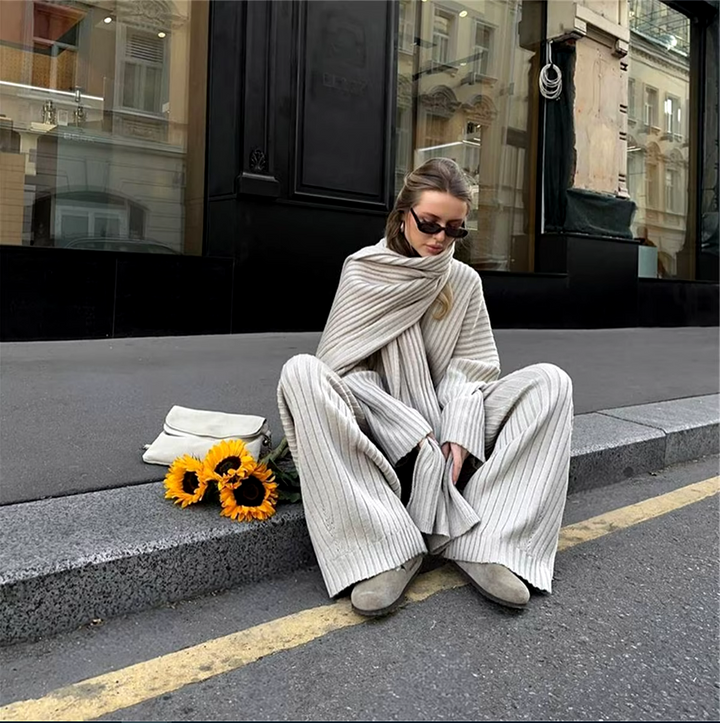 Levoire | Robe Pantalon Pull Décolleté V
