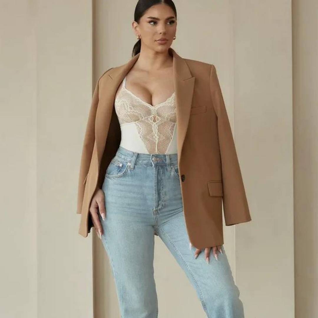Levoire | Formender Spitzen Shapewear Bodysuit