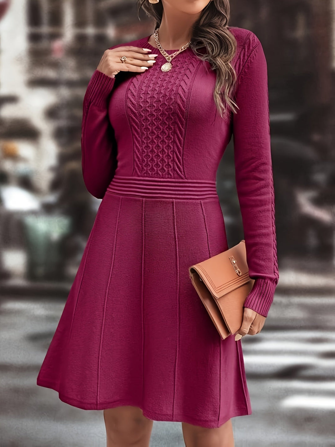 Levoire | Élégante Robe En Tricot Avec Col Rond Et Volants Couleur bourgogne
