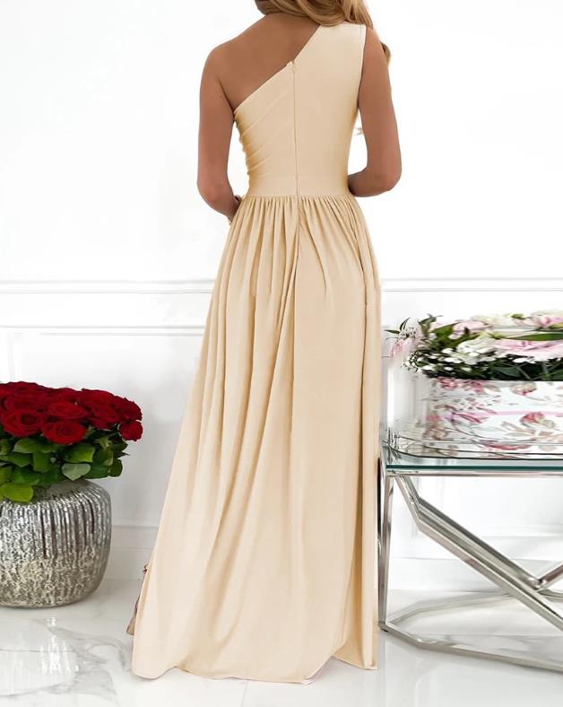 Levoire | Robe élégante sans manches à fente
