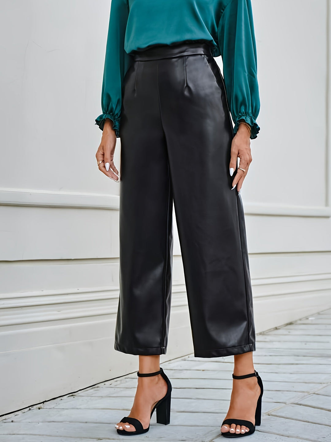 Levoire | Pantalons En Simili Cuir Unis Avec Taille Haute Et Jambe Droite