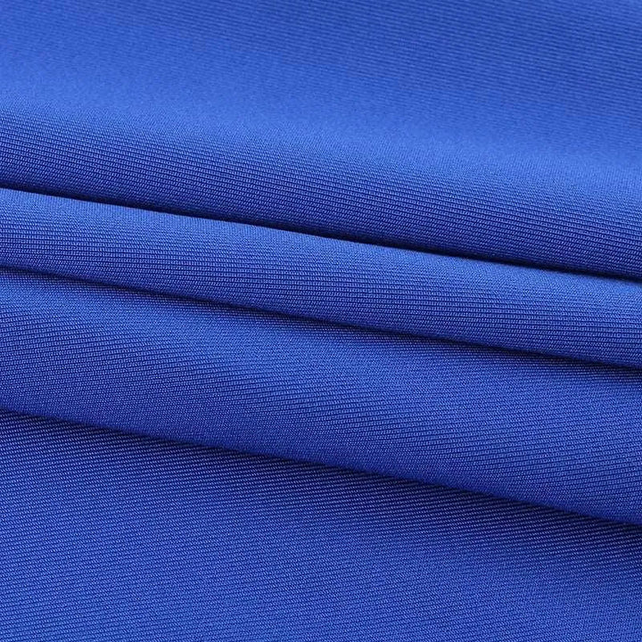 Levoire | Robe portefeuille à manches longues avec volants et coupe slim