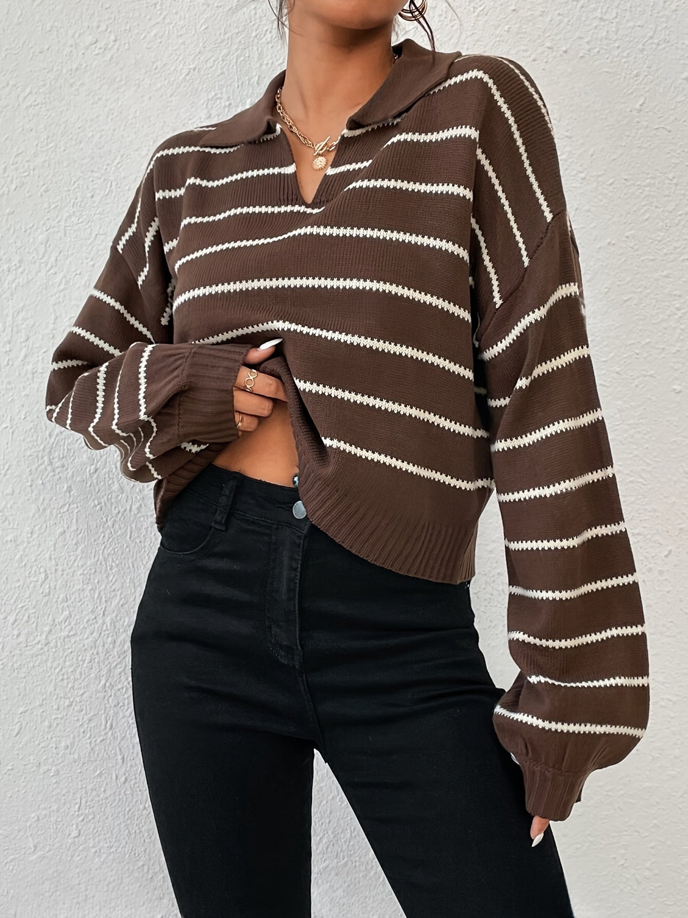 Levoire | Pull En Tricot Rayé Décontracté Avec Épaules Basses Et Manches Longues Couleur du café