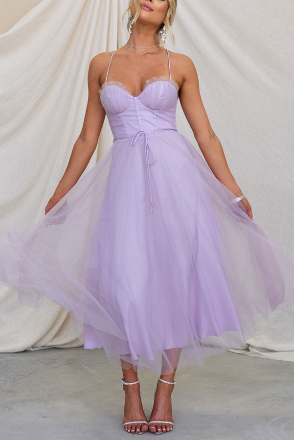 Levoire | Robe Maxi Élégante Conception Fluide Décolleté En V Bretelles Liberté Tissu Léger Lila