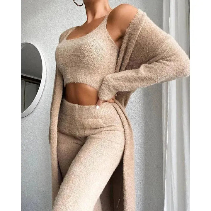 Levoire | Robe femme à haut en velours court et décolleté en V Chameau