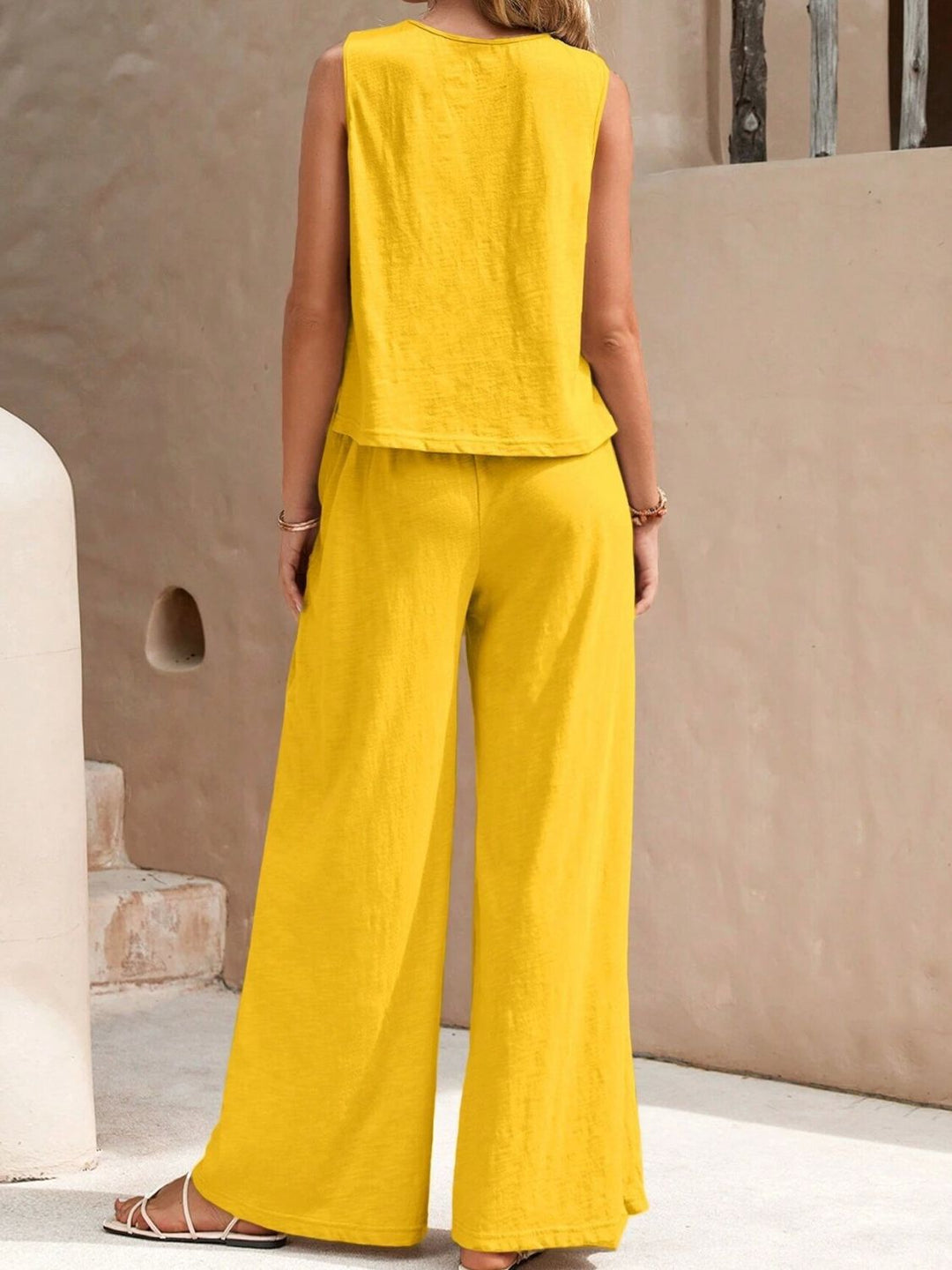 Levoire | Haut Col Rond Sans Manches Et Pantalon À Jambes Larges