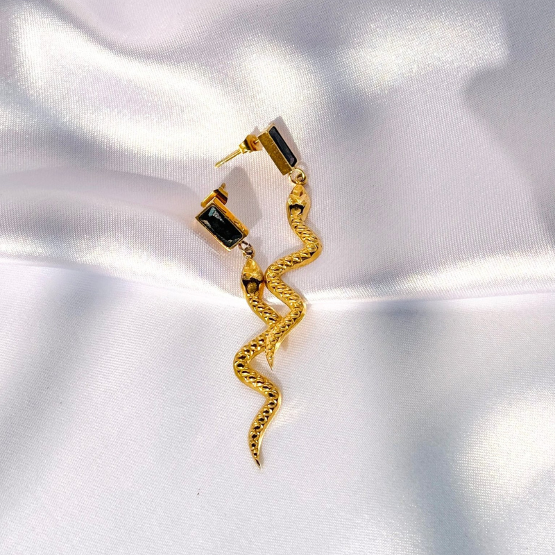 Levoire | Boucles D'Oreilles Serpent Élégantes Avec Zircon
