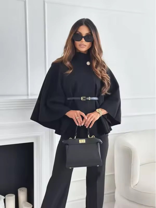 Levoire | Poncho Avec Bouton Doré Noir