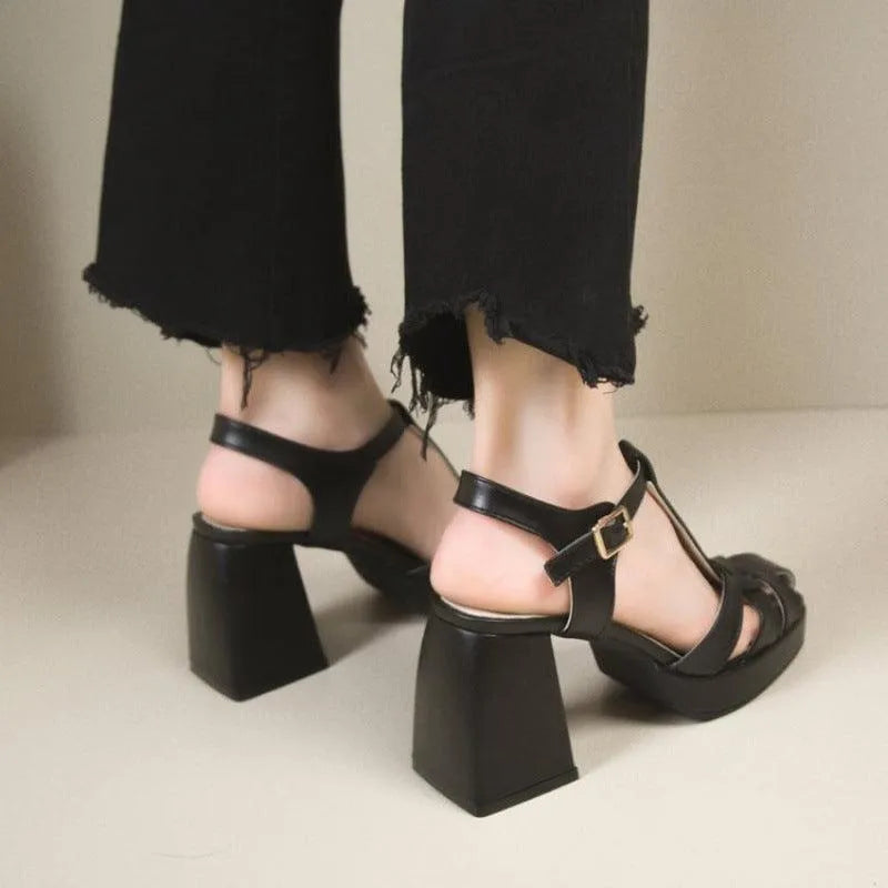 Levoire | Sandales romaines à talons hauts avec bout ouvert
