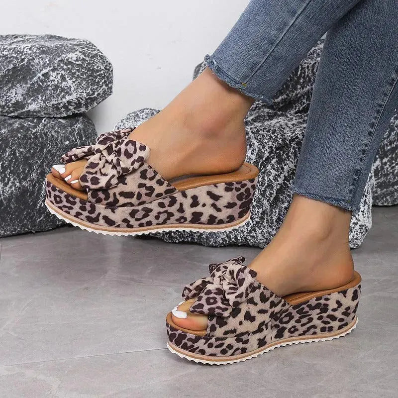 Levoire | Sandales à motif léopard avec lacets