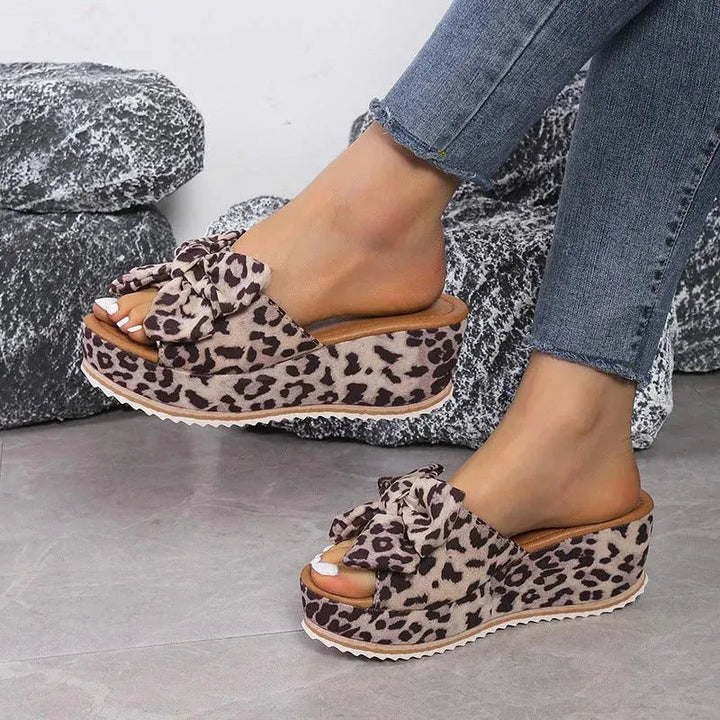 Levoire | Sandales à motif léopard avec lacets
