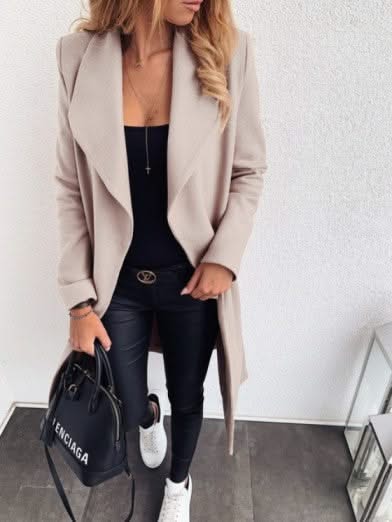 Levoire | Puffer Glamour, Le Compagnon Parfait Contre Le Froid Beige